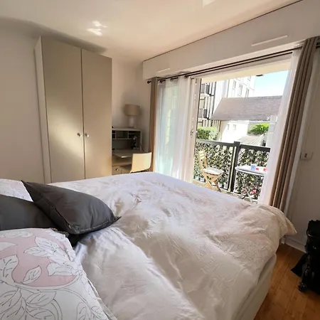 Le Santa, Bel Appartement, Parking Et Jardin Privé Deauville
