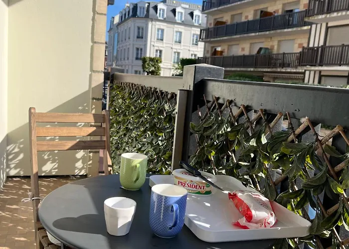 Le Santa, Bel Appartement, Parking Et Jardin Prive Deauville