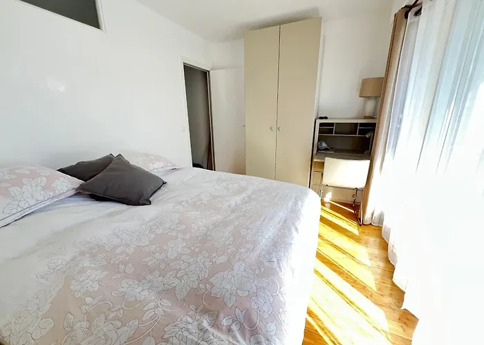 Apartment Le Santa, Bel Appartement, Parking Et Jardin Prive Deauville