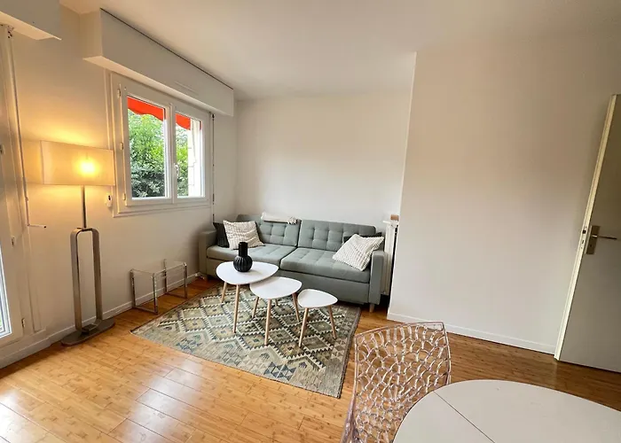 Le Santa, Bel Appartement, Parking Et Jardin Prive Ντοβίλ