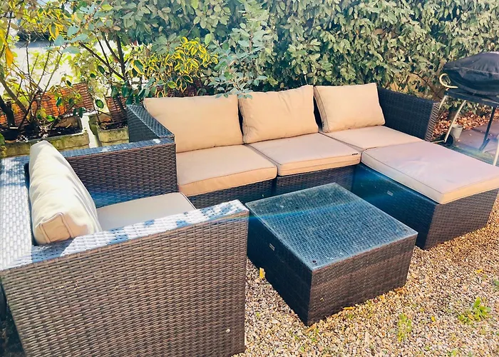 Διαμέρισμα Le Santa, Bel Appartement, Parking Et Jardin Prive *